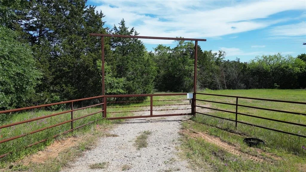 Photo of 1899 Highway 21 Highway E