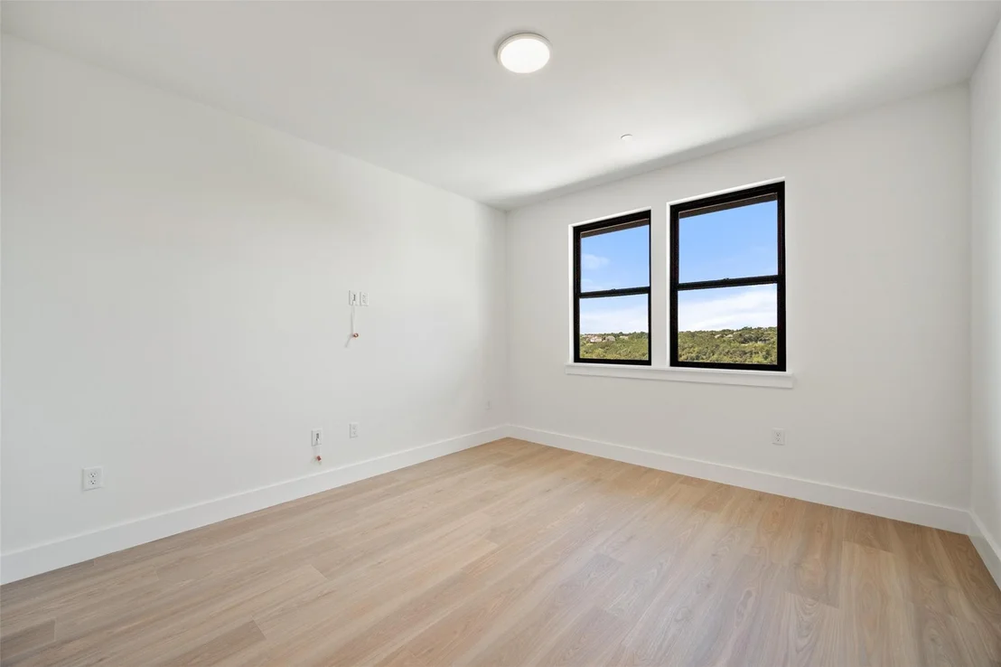 Photo of 10105 Cressida Bend