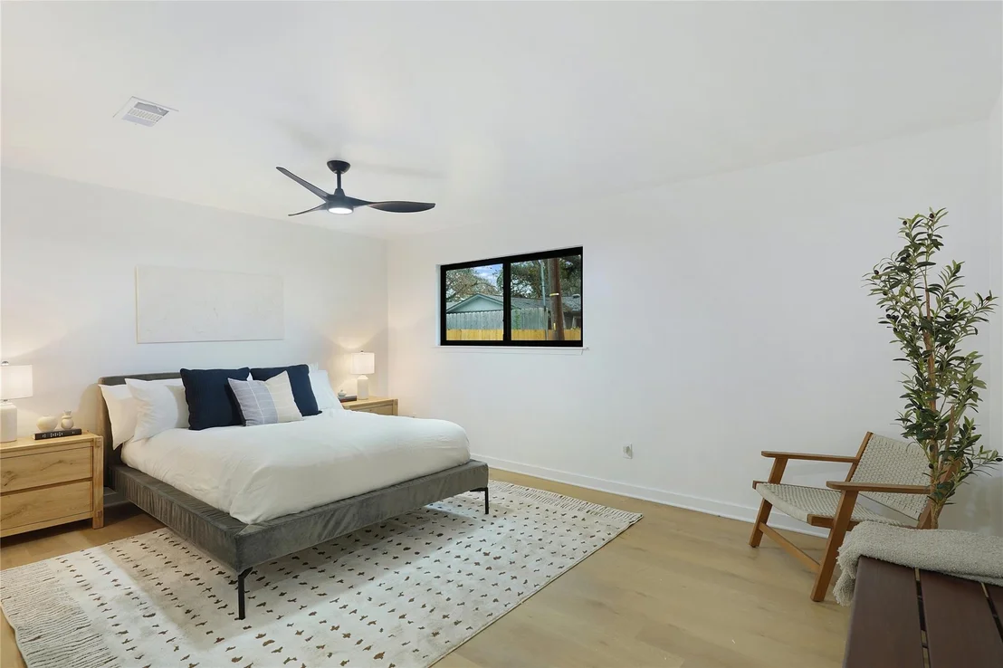 Photo of 7403 West Gate BLVD