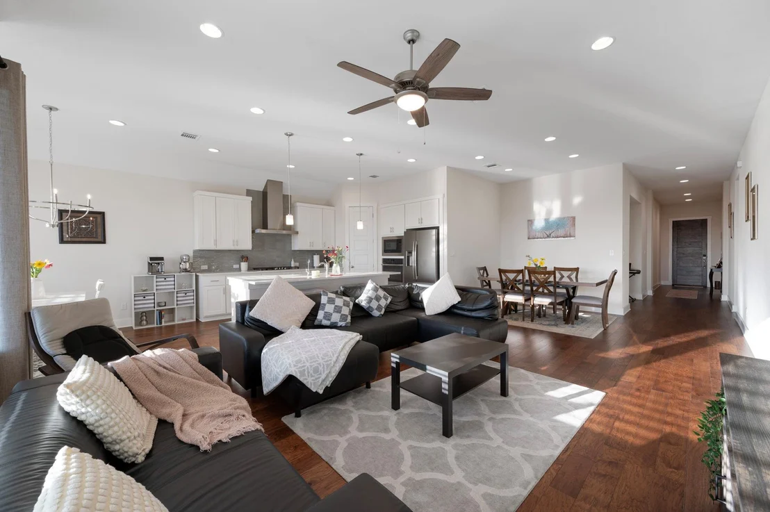 Photo of 344 Pisa LN