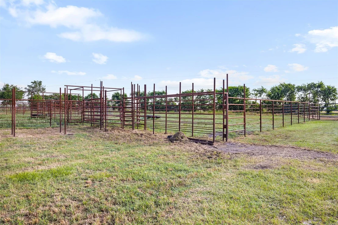 Photo of 1801 County Road 216