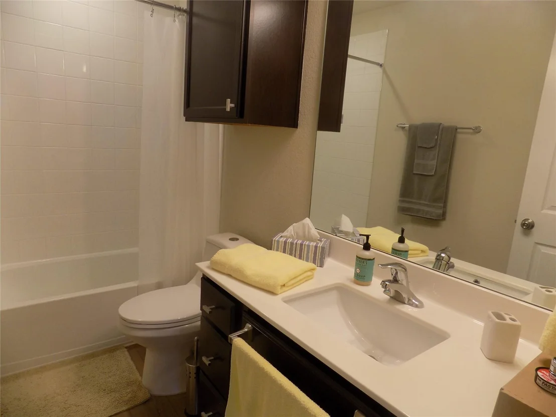 Photo of 124 Rearden BLVD
