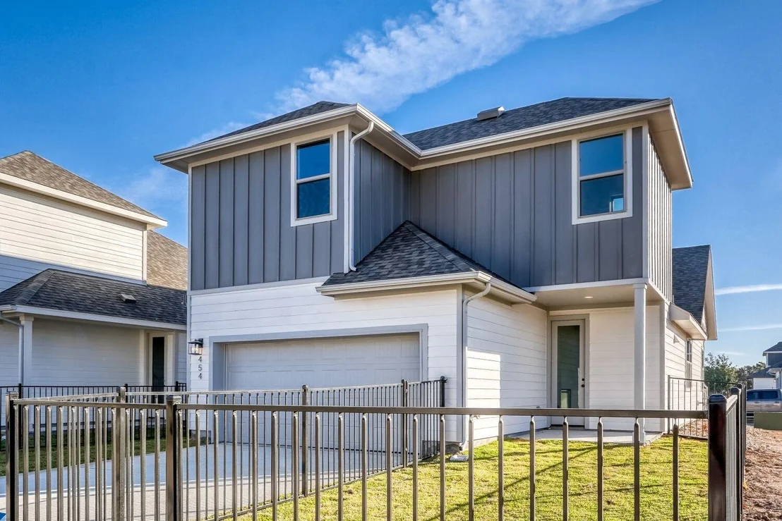 Photo of 454 Burlington DR
