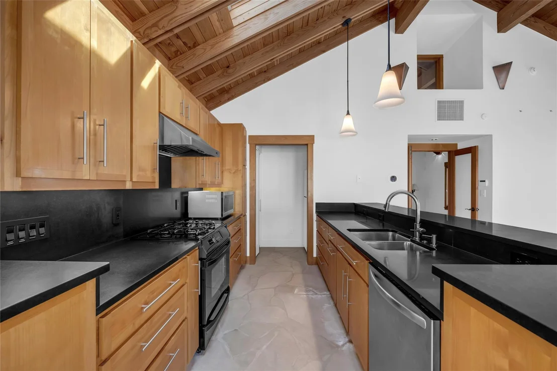 Photo of 118 Mountain View CIR