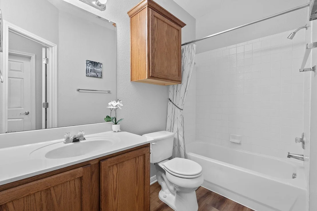 Photo of 1109 Middle Brook DR