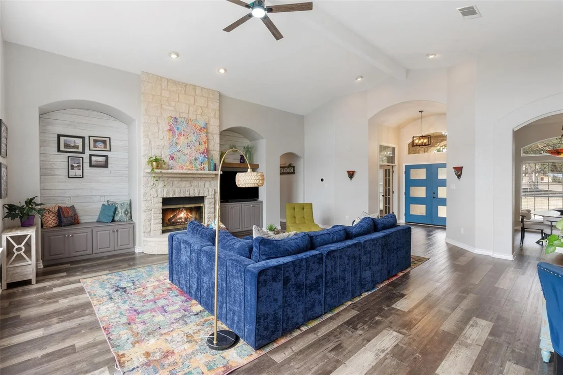 Photo of 320 Heritage DR