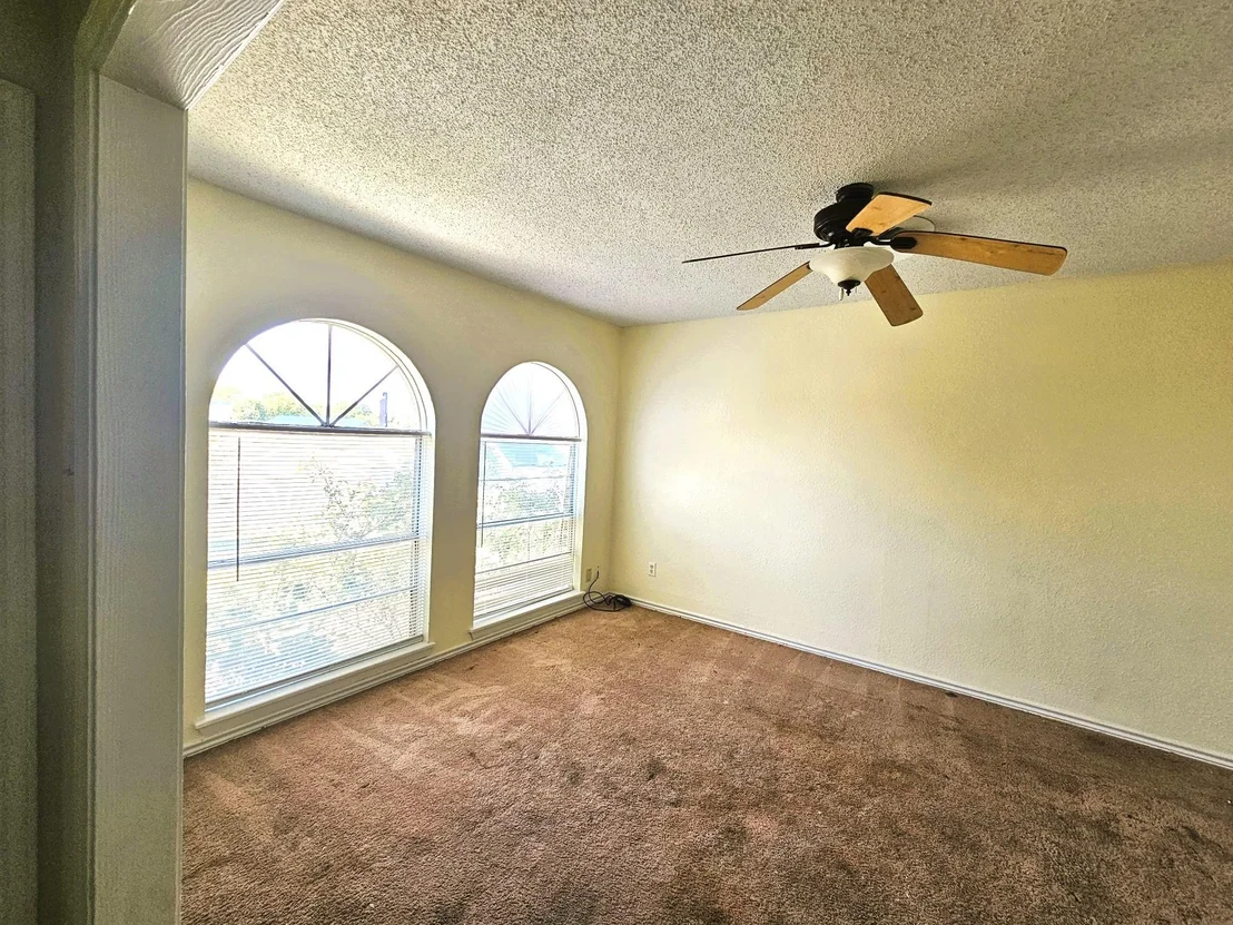 Photo of 305 Williams ST
