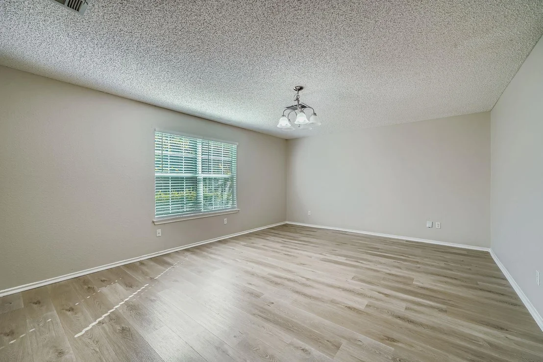 Photo of 2100 Coachlamp DR