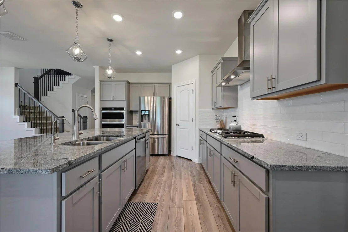 Photo of 468 Purple Heart DR