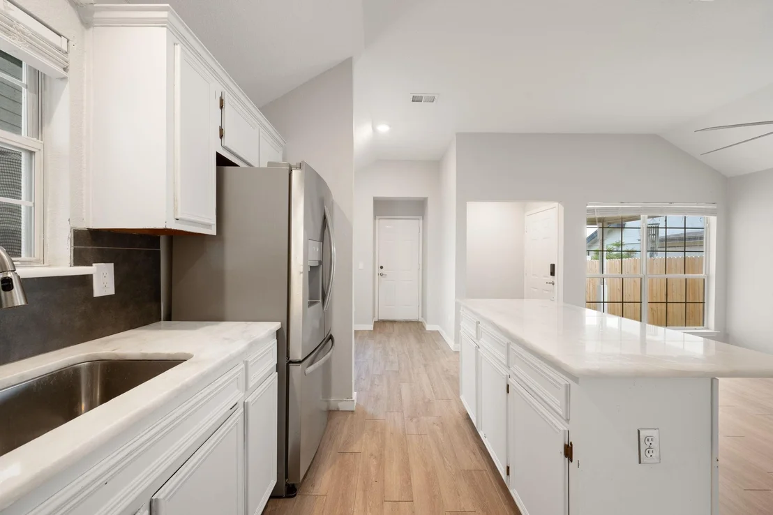Photo of 1551 Parkfield CIR