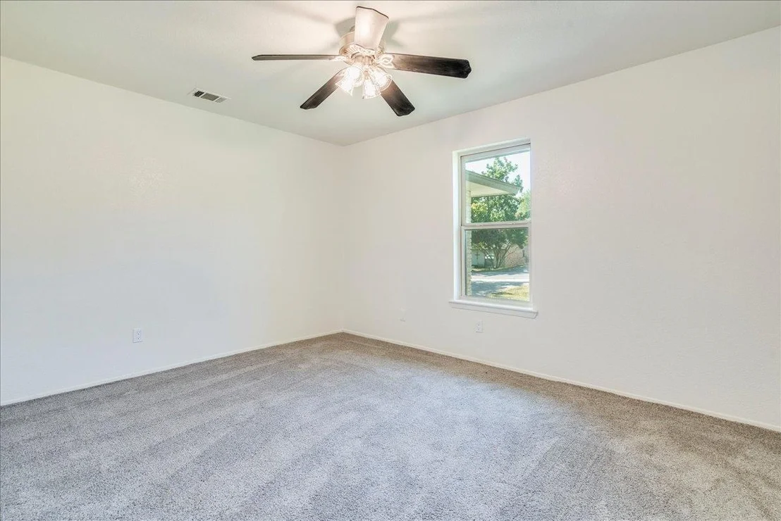 Photo of 706 WINDSOR RD