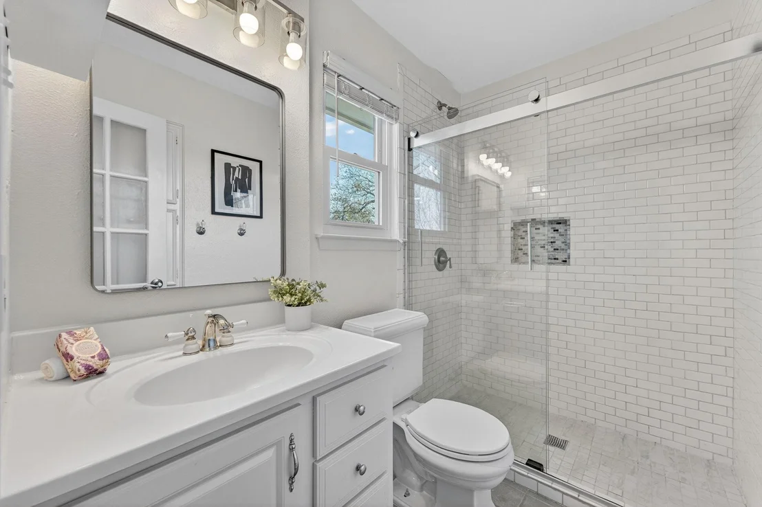 Photo of 8110 Pinto PATH