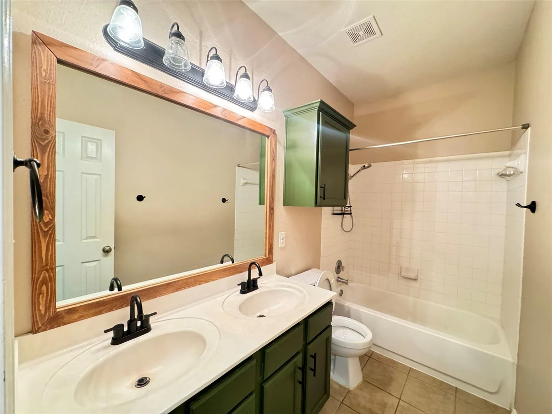 Photo of 219 Memory LN