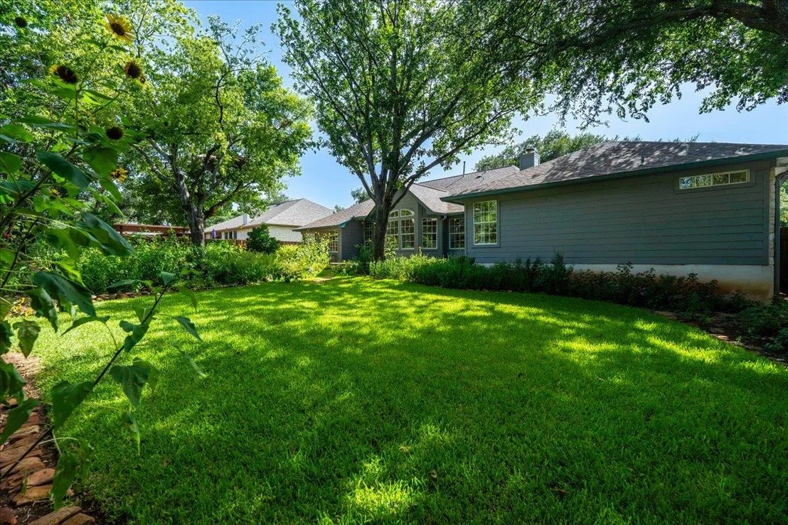 Photo of 2513 Niemann DR