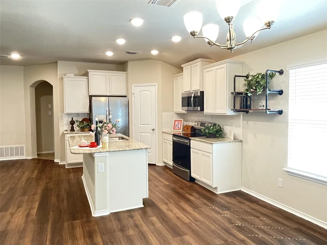 Photo of 4805 Rosaline DR