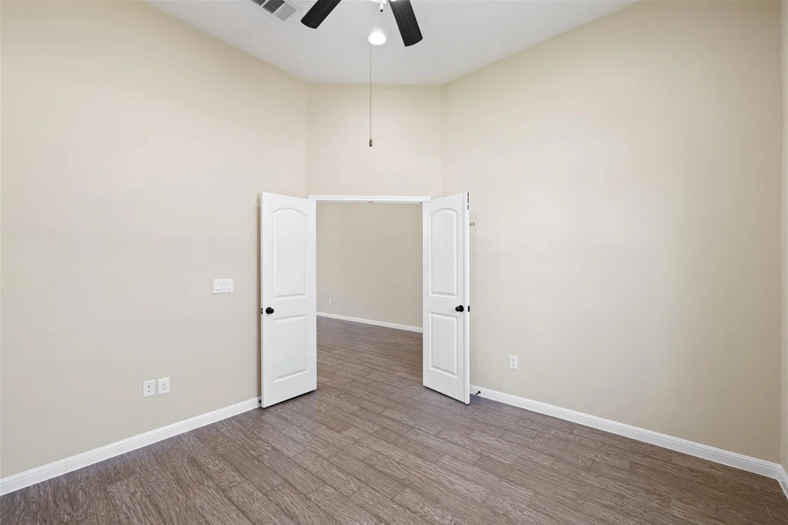 Photo of 11512 Reading WAY