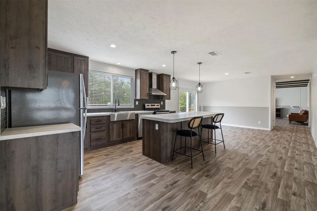 Photo of 281 Green Oaks DR