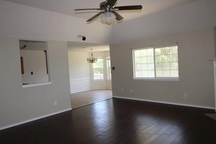 Photo of 501 Mesquite CIR