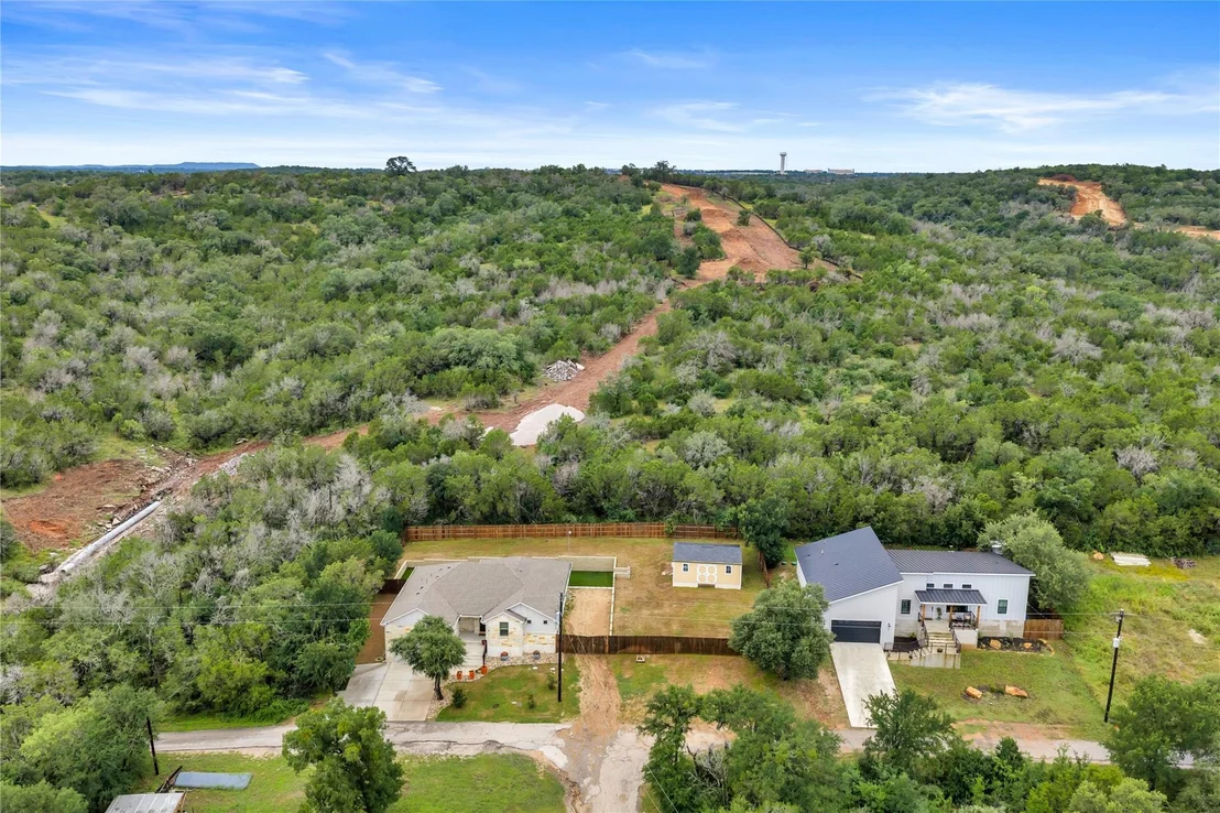 Photo of 511 Taylor DR