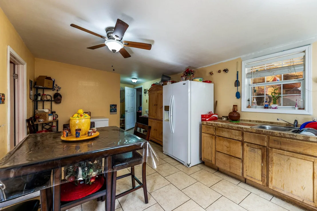 Photo of 1144 Mason Ave