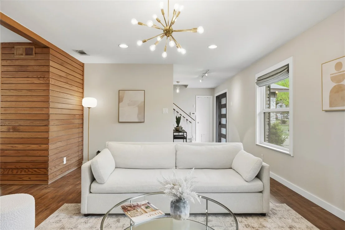 Photo of 6802 Pioneer PL