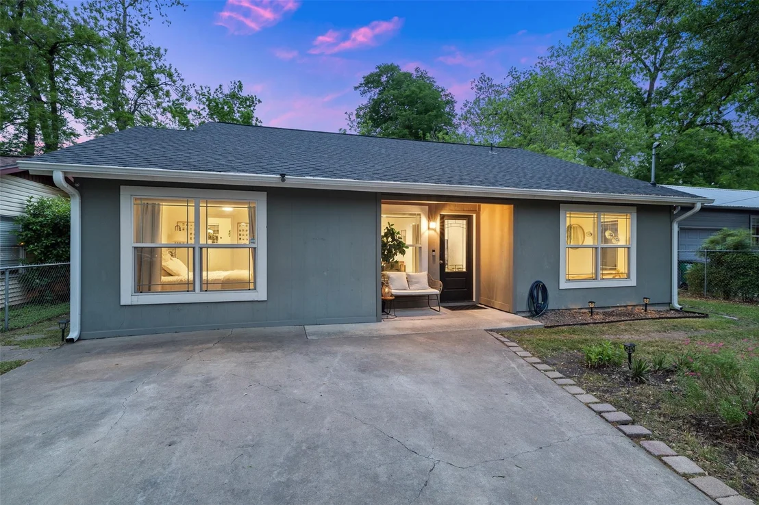 Photo of 3208 Goodwin Ave