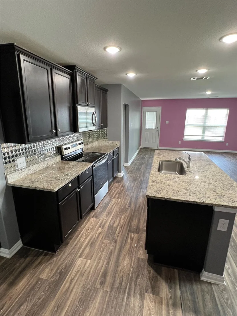Photo of 105 Riverdale DR