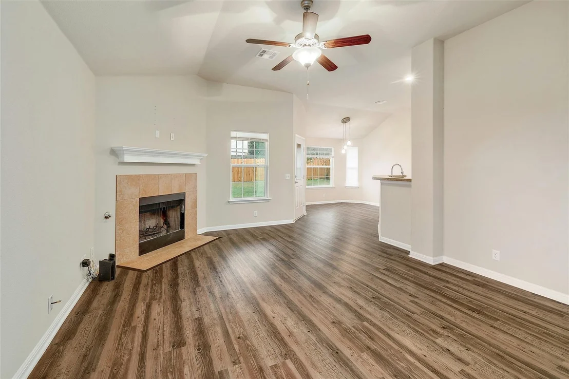 Photo of 18825 Golden Eagle WAY