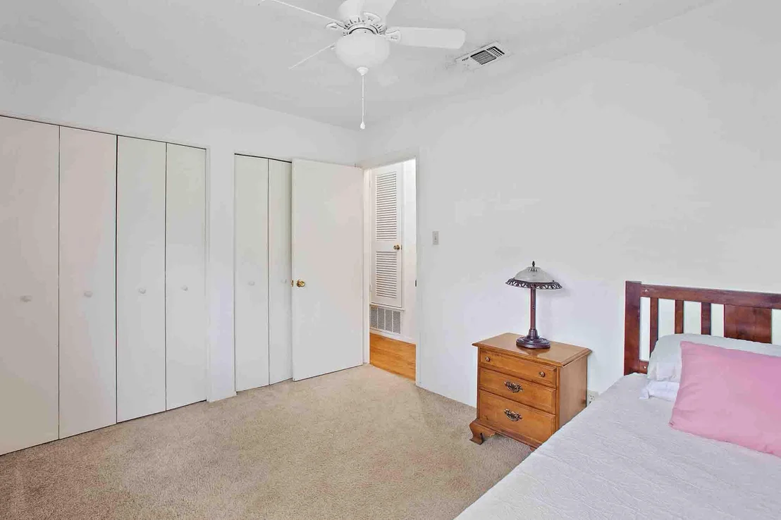 Photo of 1912 Parkside LN