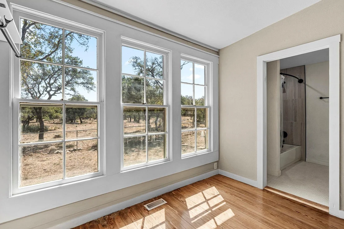 Photo of 1501 Beaver LN