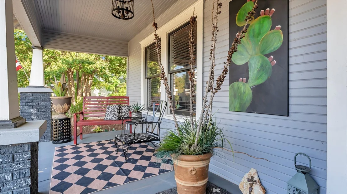 Photo of 308 W Wallace ST