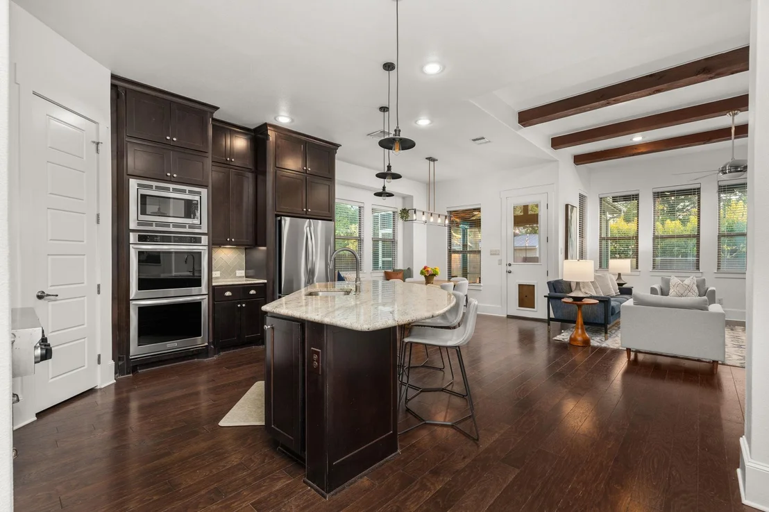 Photo of 2903 Village DR