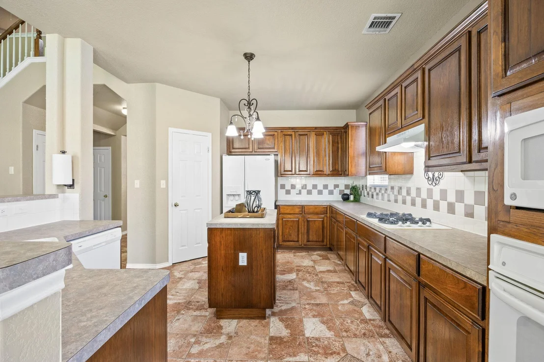 Photo of 709 Belmont DR