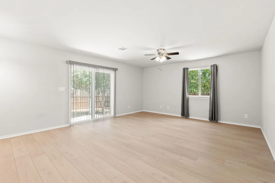 Photo of 112 Brianna CIR