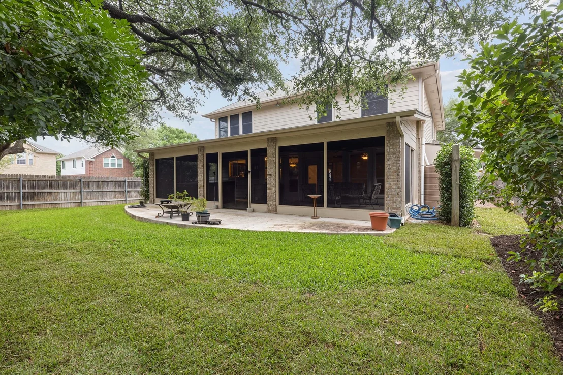 Photo of 905 Brighton Bend LN