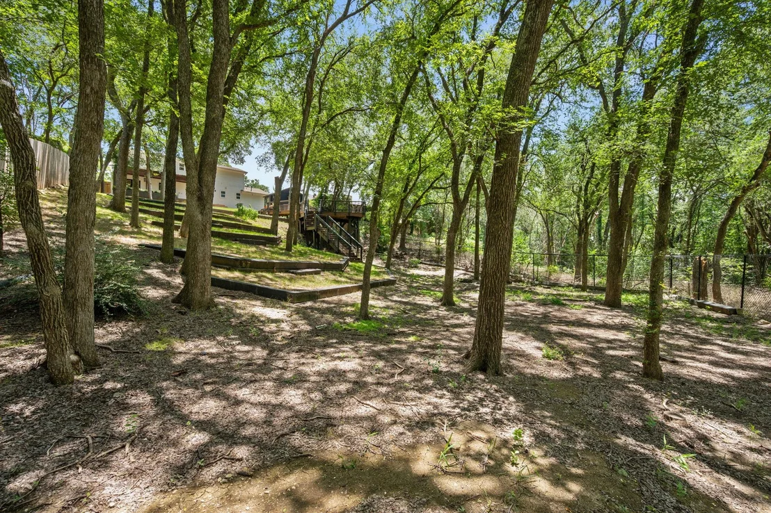 Photo of 7202 Meadowood DR