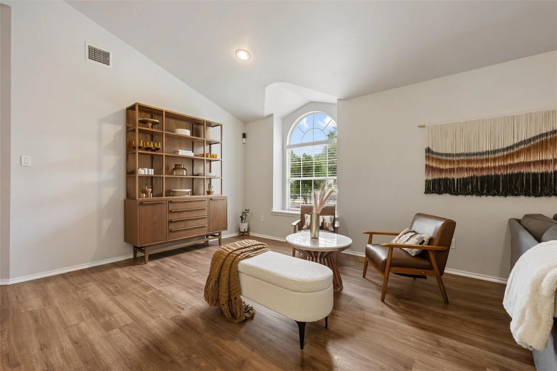 Photo of 3112 Lynnbrook DR