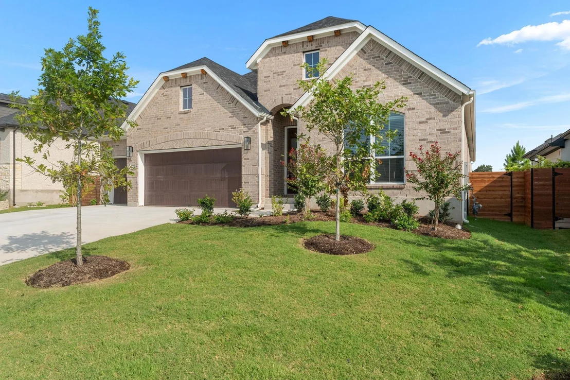 Photo of 2212 Tobiano TRCE