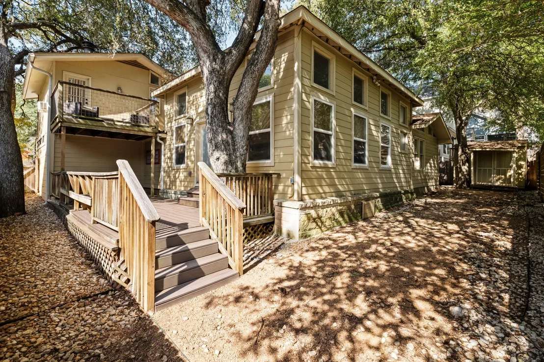 Photo of 2500 W 12th ST