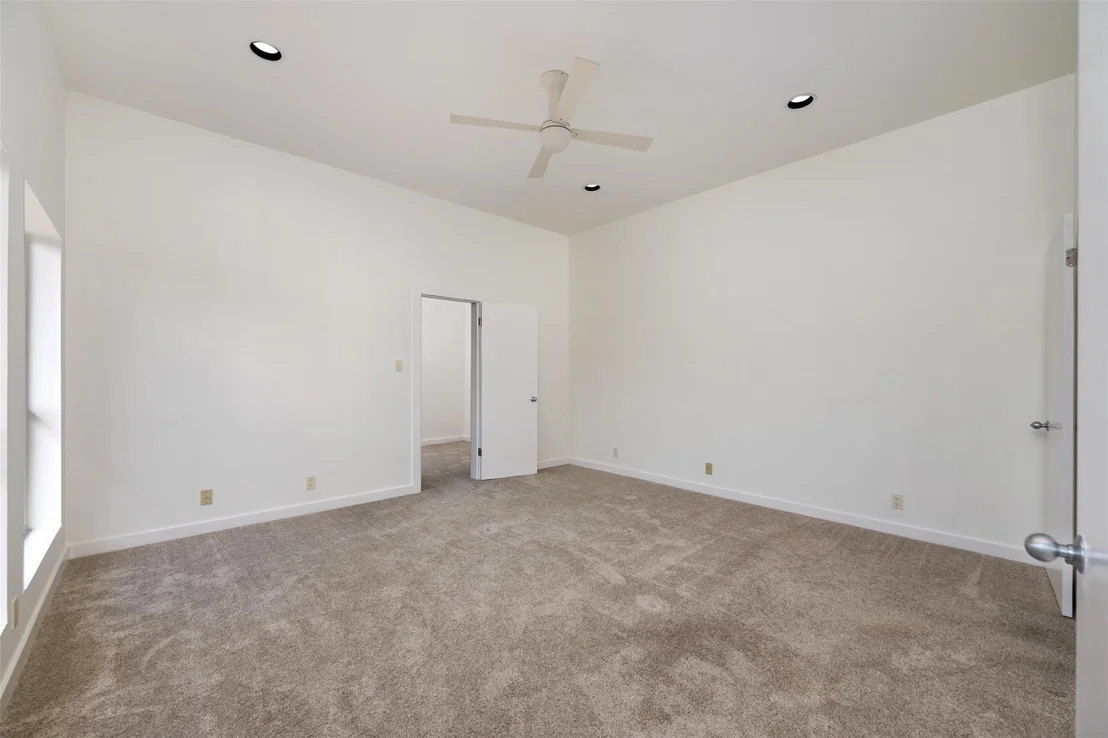Photo of 8404 Lone Mesa