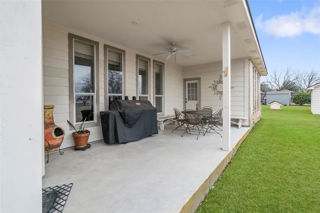 Photo of 16 Lake DR