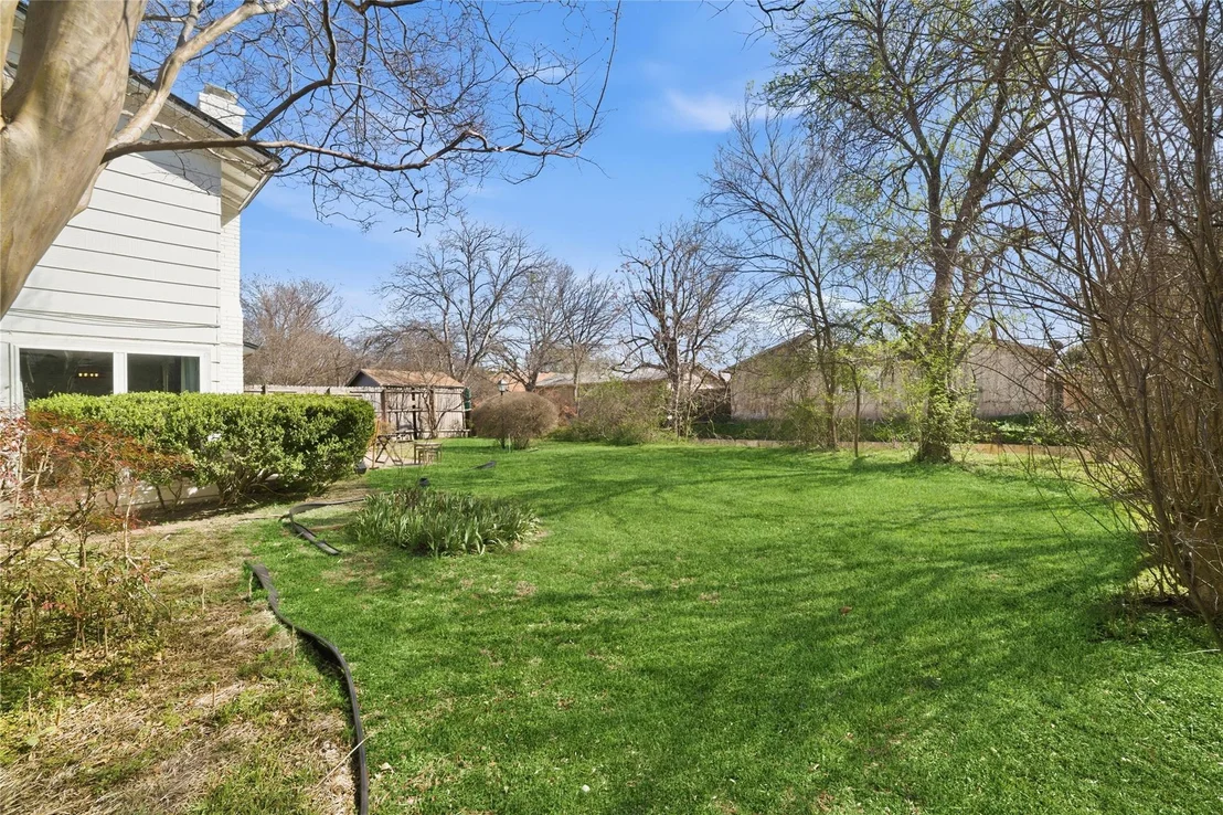 Photo of 1315 Quail Park DR
