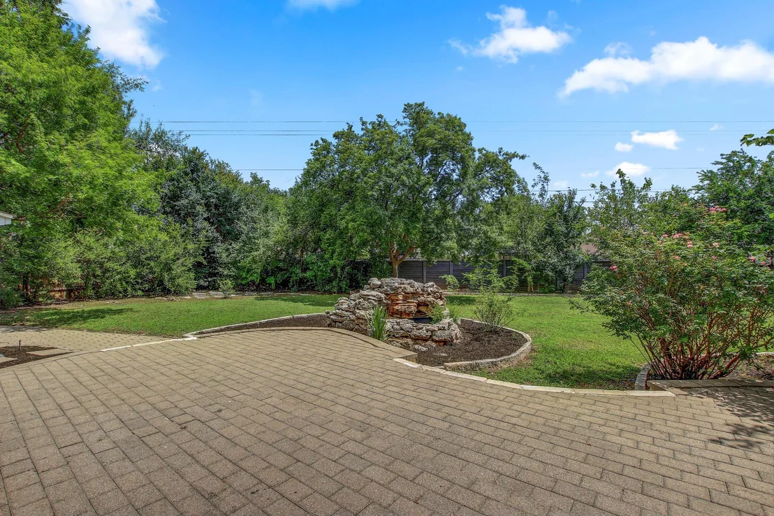 Photo of 16803 Bailey Jean DR