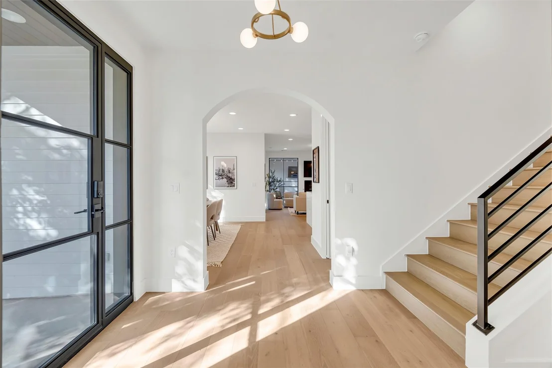 Photo of 1902 Tillotson Ave