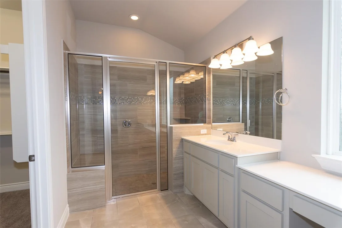 Photo of 120 Split Oak DR