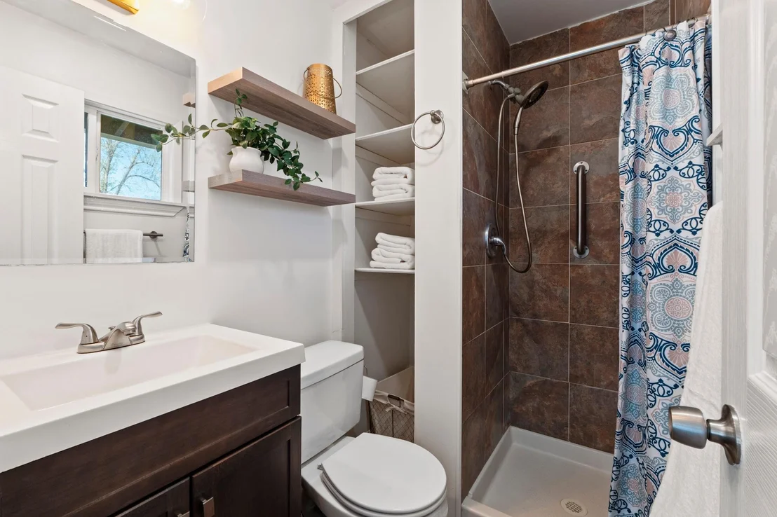 Photo of 5811 Glenhollow PATH