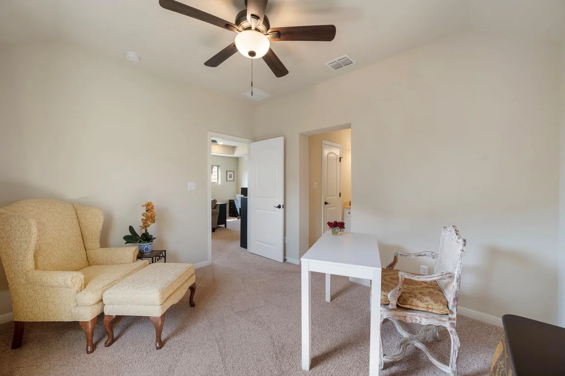 Photo of 182 Emma LOOP