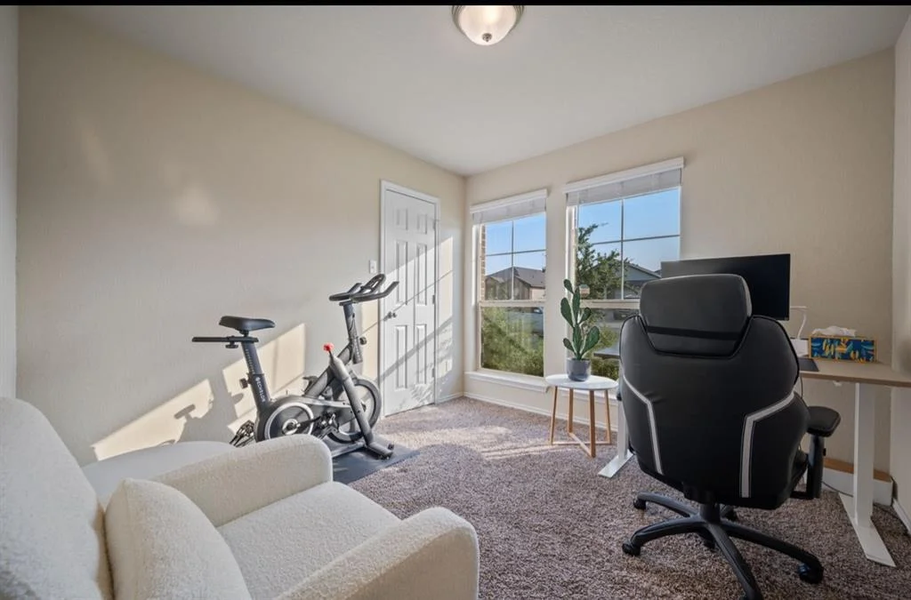 Photo of 140 Rearden BLVD