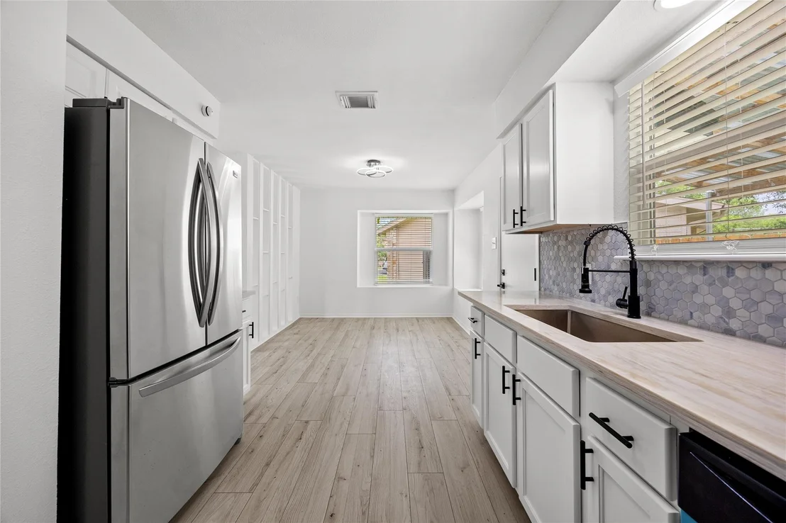 Photo of 2110 Elysian FLDS