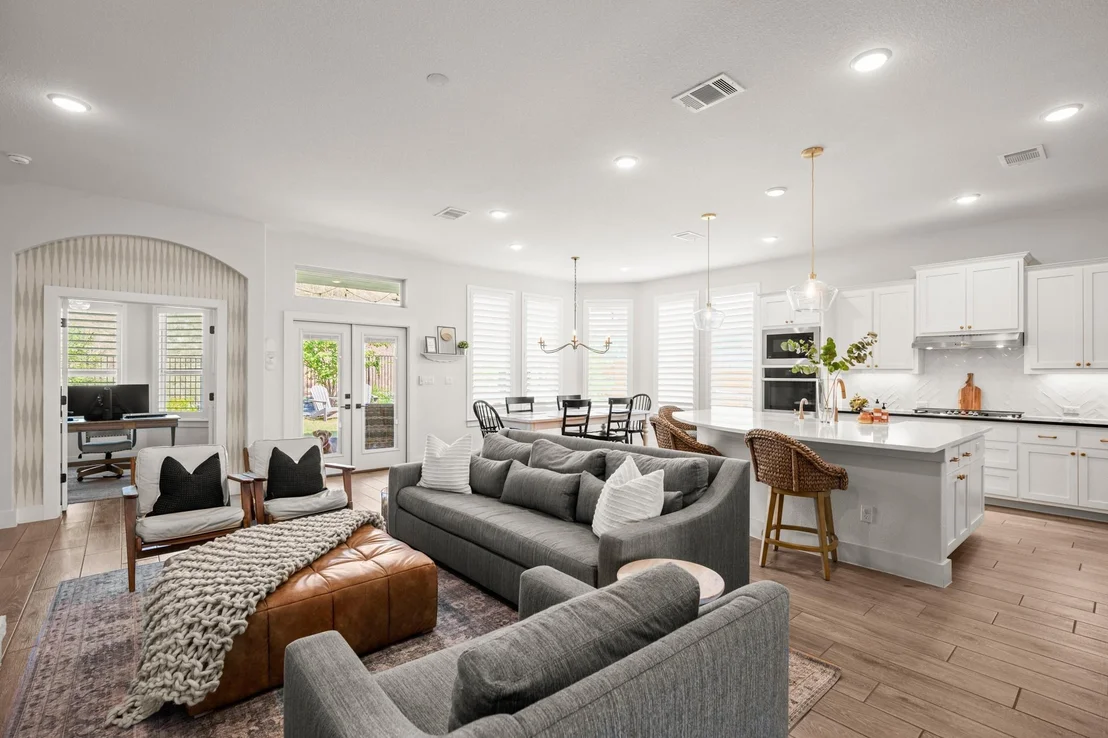 Photo of 17704 Limestone Spring LN